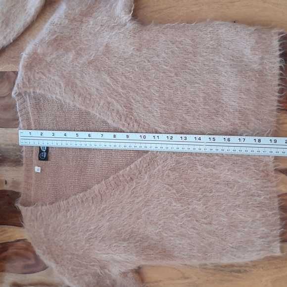 EUC- Kaelen Genuine Mohair Cardigan - Picture 10 of 16